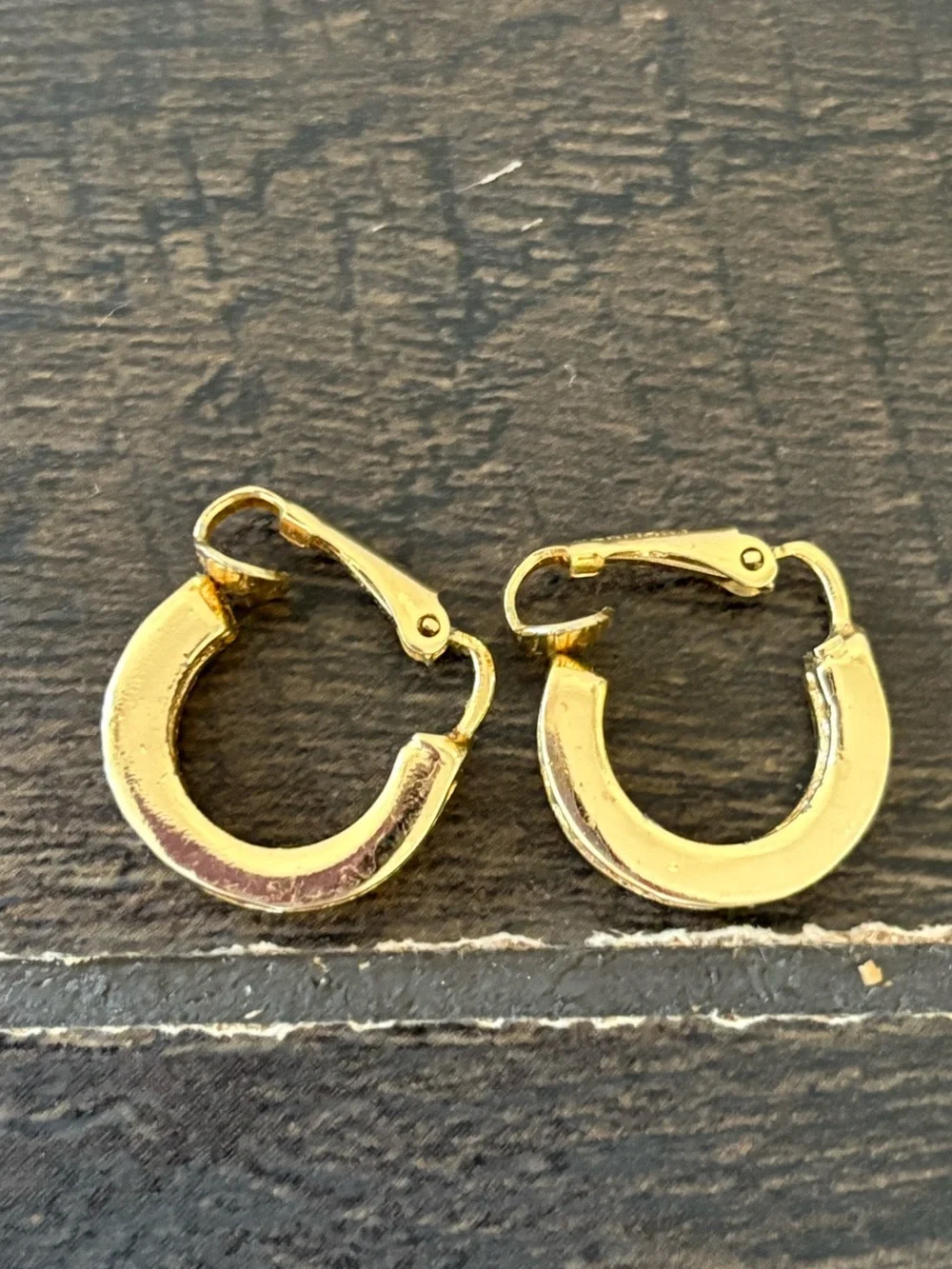 Dior gold tone